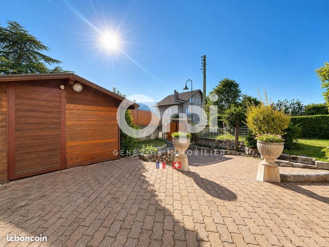 Appartement 4 pièces 208 m² · à Vétraz-Monthoux · 208 m² · 349 000 €