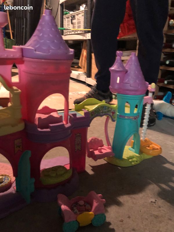 Château princesse vtech avec 3 personnages (image 3)