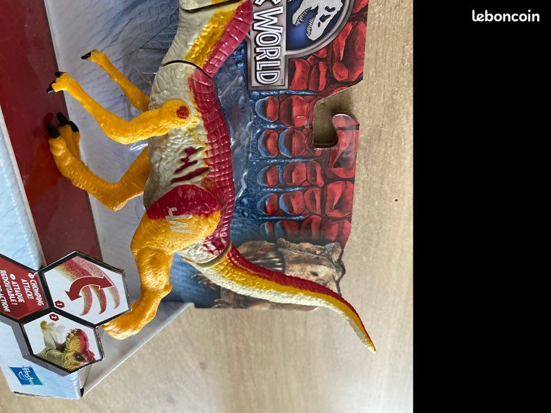Allosaurus Jurassic world hasbro 2015 neuf (image 3)