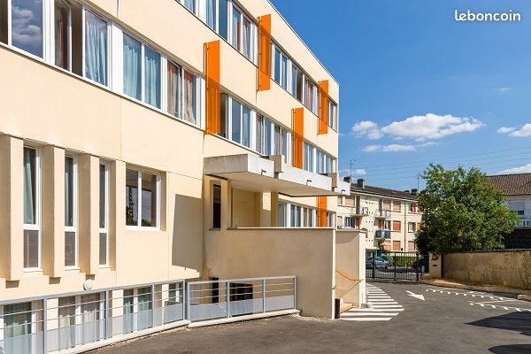 Appartement 1 pièce 17 m² · à Massy · 17 m² · 66 320 €
