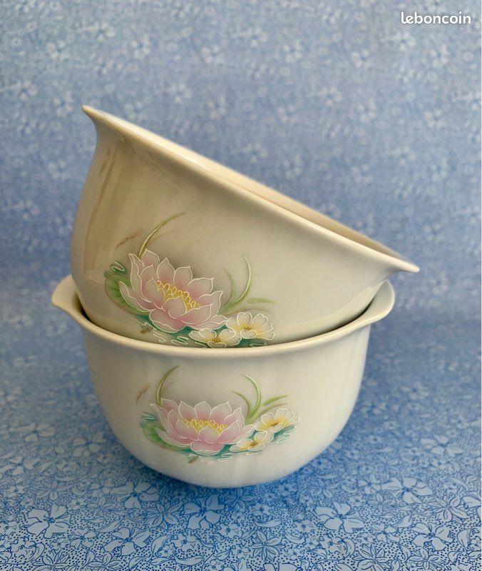 Paire de bols anciens en porcelaine de Pologne Książ – Décor fleur de Lotus & Liseré doré (image 9)
