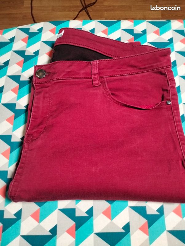 Pantalon femme bordeaux taille 46 (image 2)