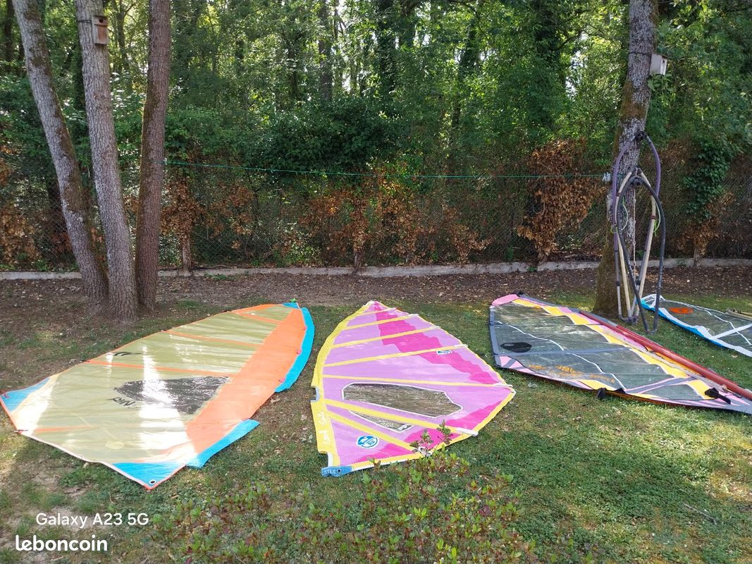 Lot planches à voile et gréements (image 3)