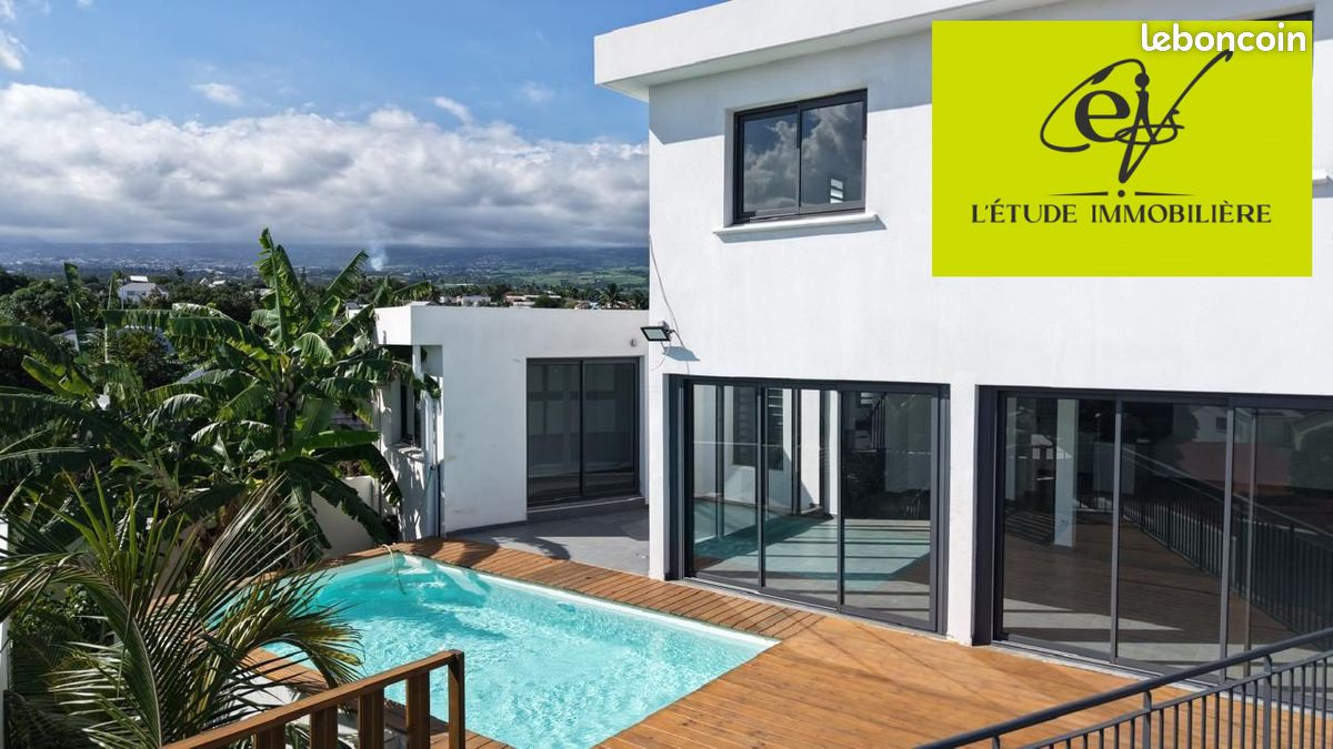 Maison 5 pièces 220 m² · à Saint-Pierre · 220 m² · 4 200 €/mois