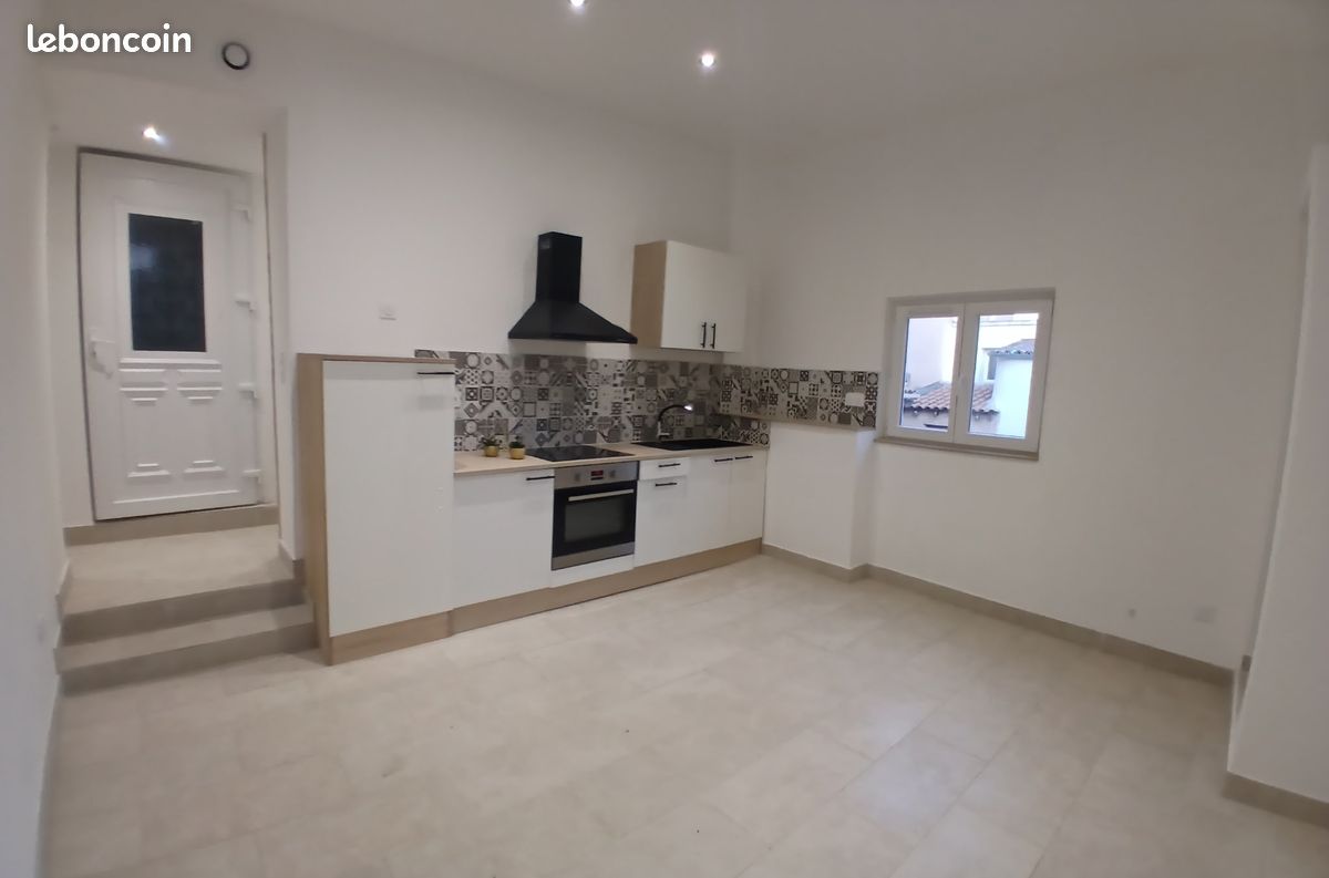 Appartement 2 pièces 35 m² · à Carpentras · 35 m² · 585 €