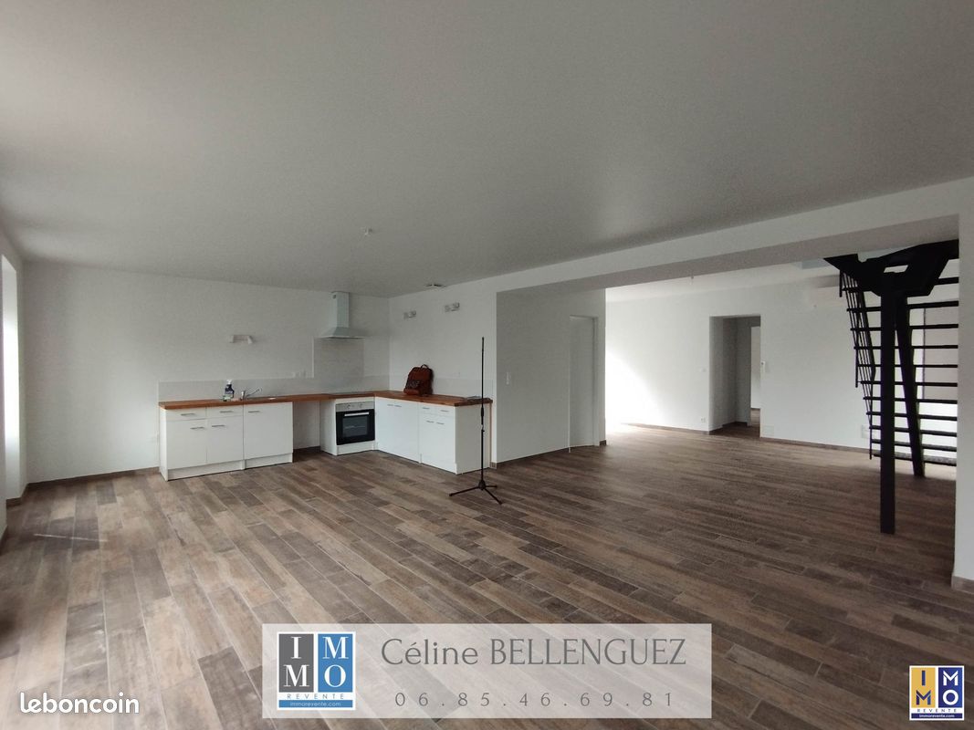 Maison 5 pièces 127 m² · à Farges-en-Septaine · 127 m² · 890 €
