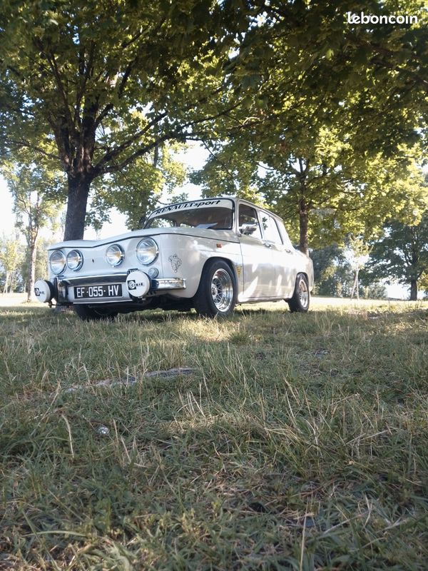 Renault R8 (image 1)