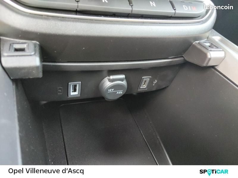 Jeep Avenger 1.2 Turbo T3 110ch MHEV Altitude BVR6 eHybrid (image 19)