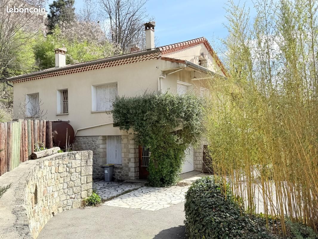 Maison 5 pièces 139 m² · à Largentière · 139 m² · 259 000 €