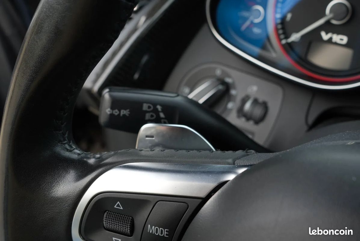 Audi R8 5.2 V10 FSI 525ch R tronic 6 - Suivi d'entretien / HiFi Bang&Olufsen / Caméra de recul / Pack Carbone / Maintien de charge (image 12)