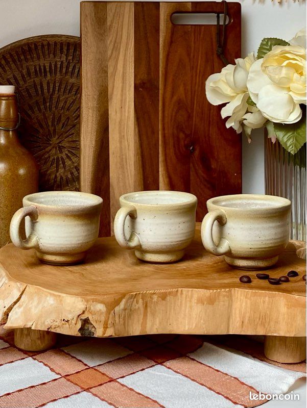 Lot 6 tasses en grès (image 3)