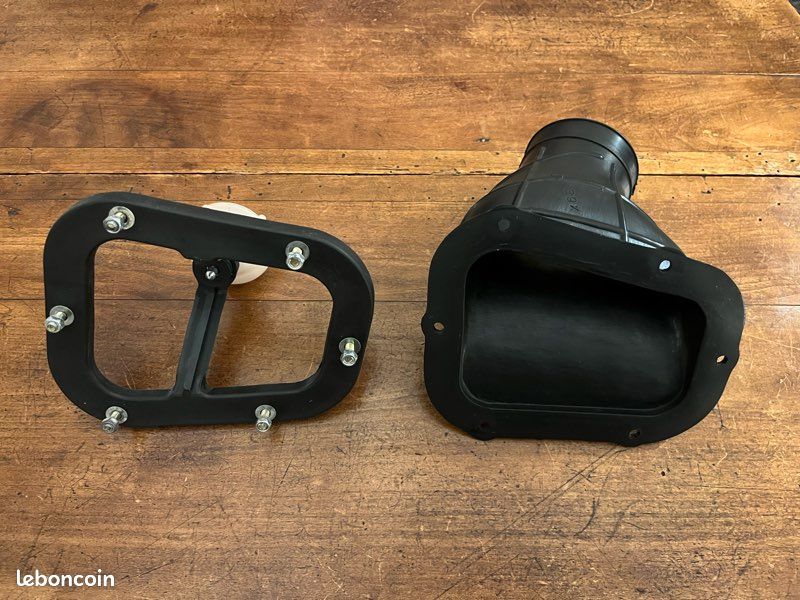 Manchon admission support filtre à air vis Yamaha YZ 250 1985 (image 2)