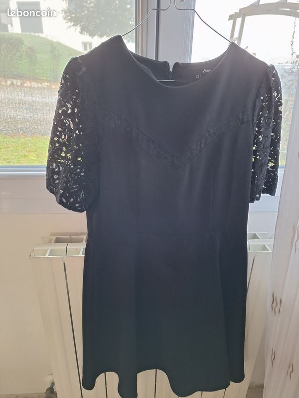 Robe (image 2)