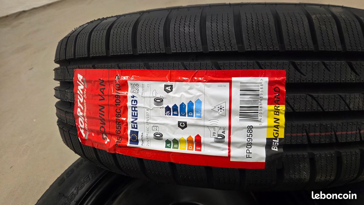 2 Roues Complète Neige Pneus neufs - Trafic 2 utilitaire (image 2)