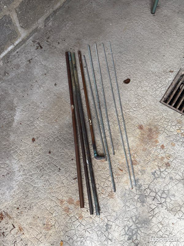 Lot de 5 tiges filetées et morceaux de cuivre (image 1)