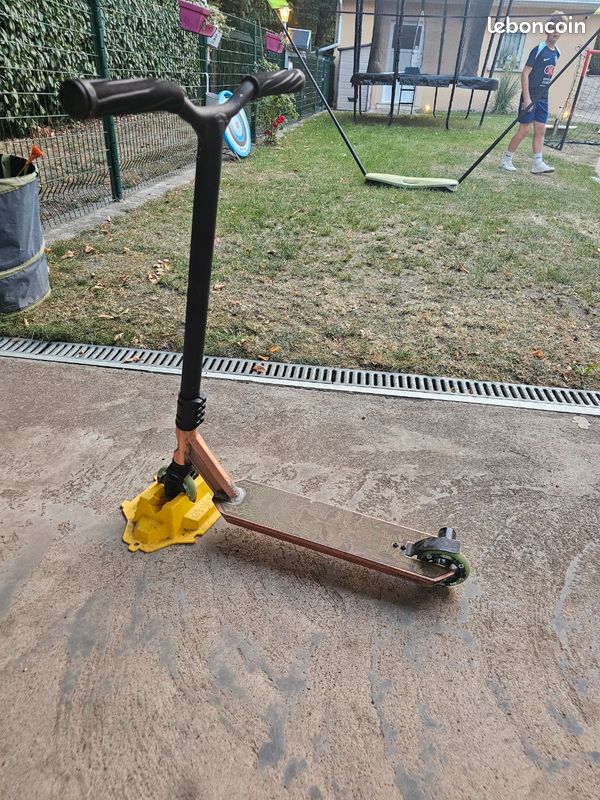 Trotinette street freestyle (image 1)