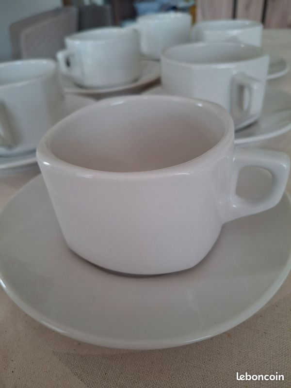 6 tasses et soucoupes (image 2)