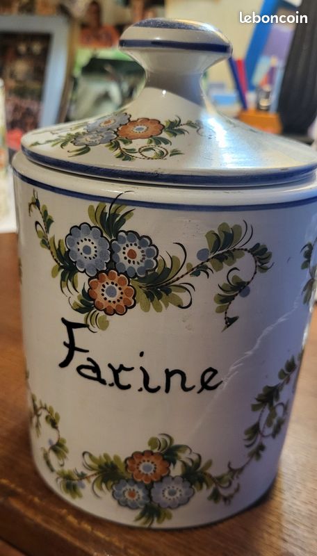 Pot farine (image 1)