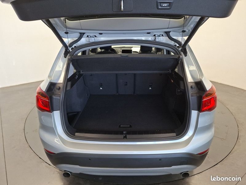 Bmw X1 (F48) Xdrive 2.0 i turbo 192 ch XLine 4x4 / GPS / Caméra / Régulateur / Radar / 1ère m (image 24)