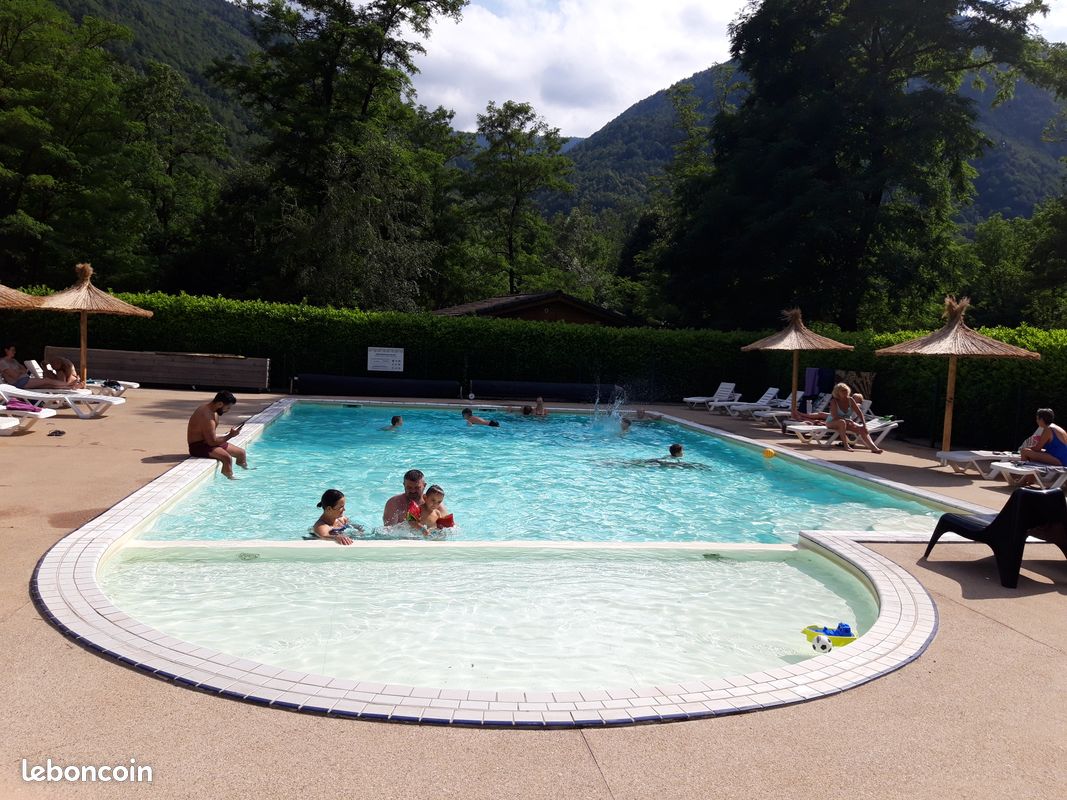 Chalet (image 10)