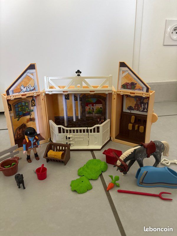 Écurie coffre playmobil (image 1)
