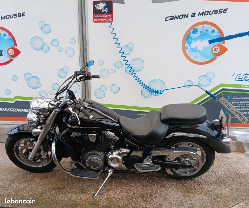 Yamaha 1300 midnight star (image 1)