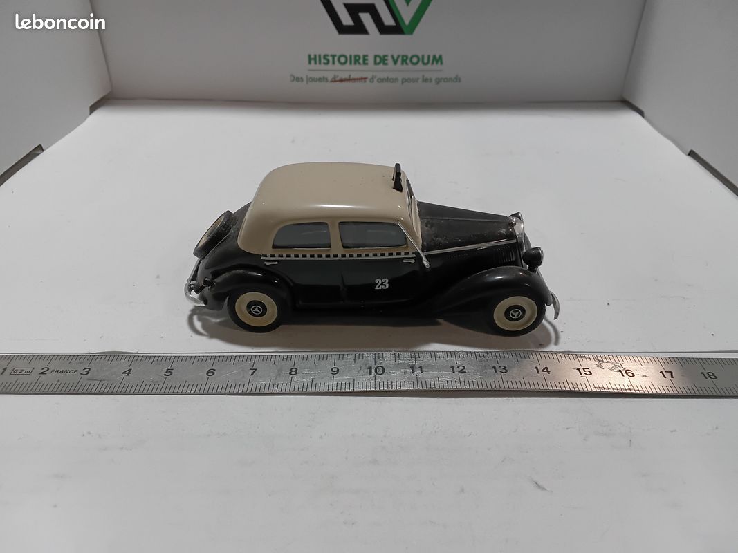 Modèle Réduit 1/43 Mercedes-Benz 170 V De L'armée Allemande (Victoria) - Occasion