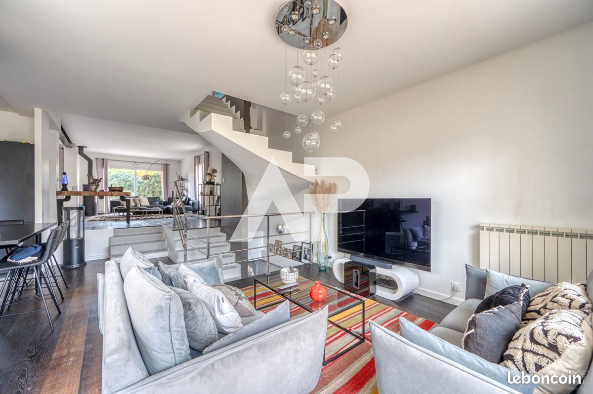 Maison 7 pièces 192 m² · à Rueil-Malmaison · 192 m² · 1 150 000 €