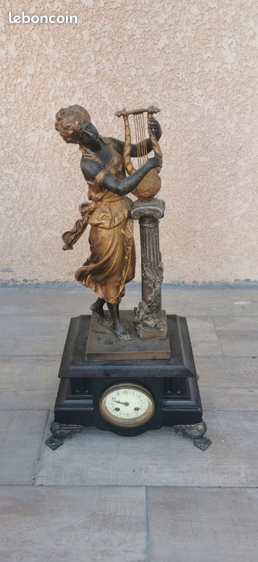 Horloge statue (image 1)