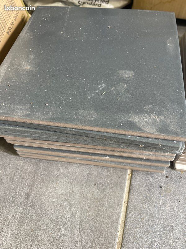 Carrelage noir et blanc pour damier (image 3)