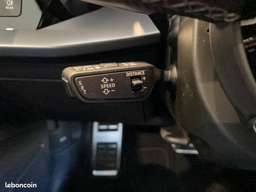 AUDI A3 Sportback 40 TFSIe 204 S tronic 6 S Line (image 27)