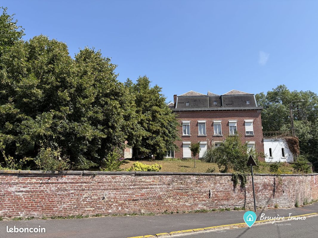 Maison 18 pièces 273 m² · à Sains-du-Nord · 273 m² · 257 250 €