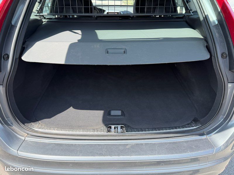Volvo xc 60 d3 150ch momentum business (image 8)