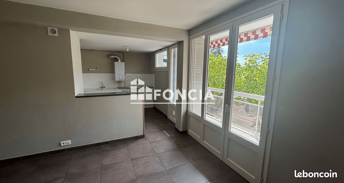 Appartement 3 pièces 54 m² · à Sainte-Foy-lès-Lyon · 54 m² · 969 €/mois