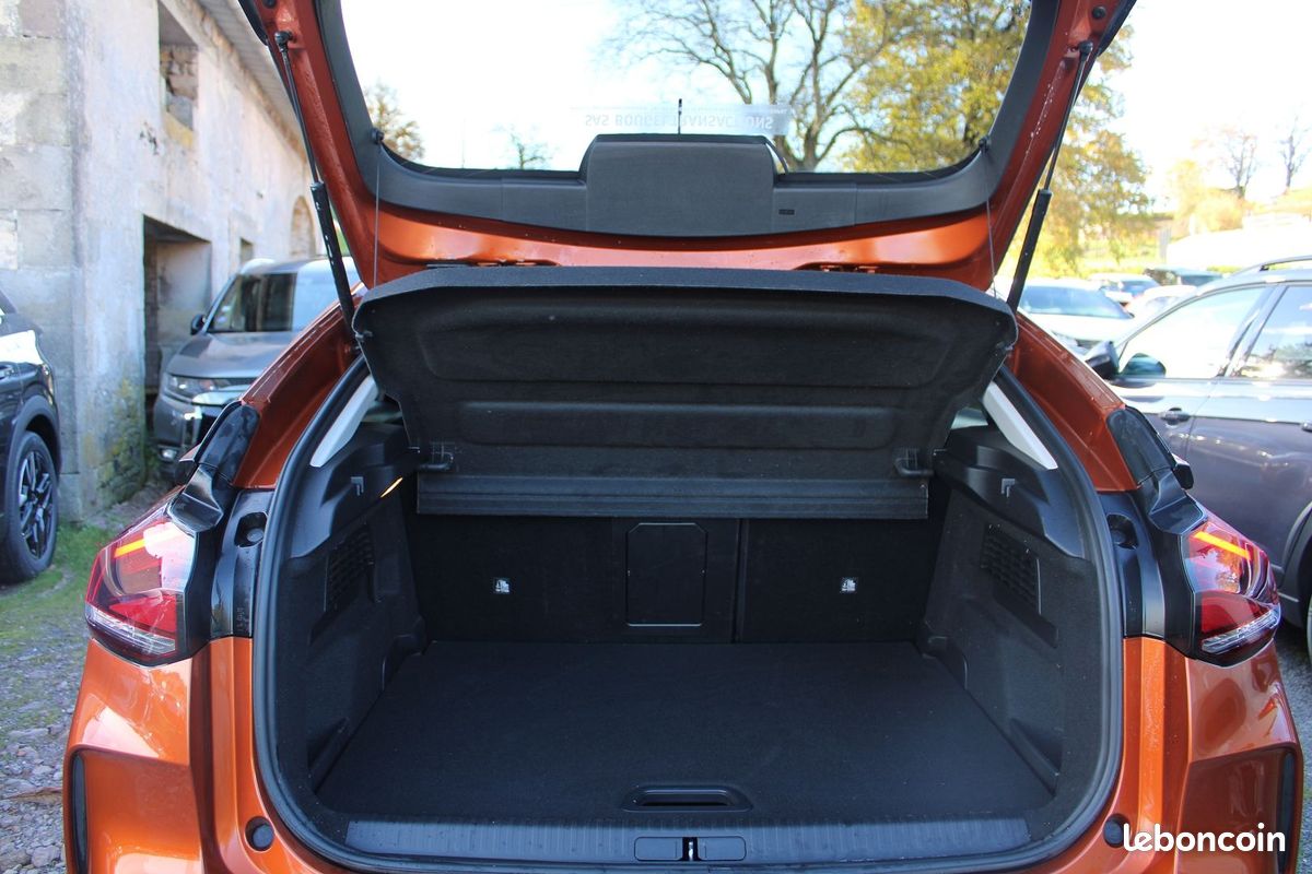 Citroen C4 PHASE SHINE BLUEHDI 110 CV BOITE 6V DIESEL CUIR TOIT OUVRANT CAMÉRA 360 GPS FULL LEDS (image 6)