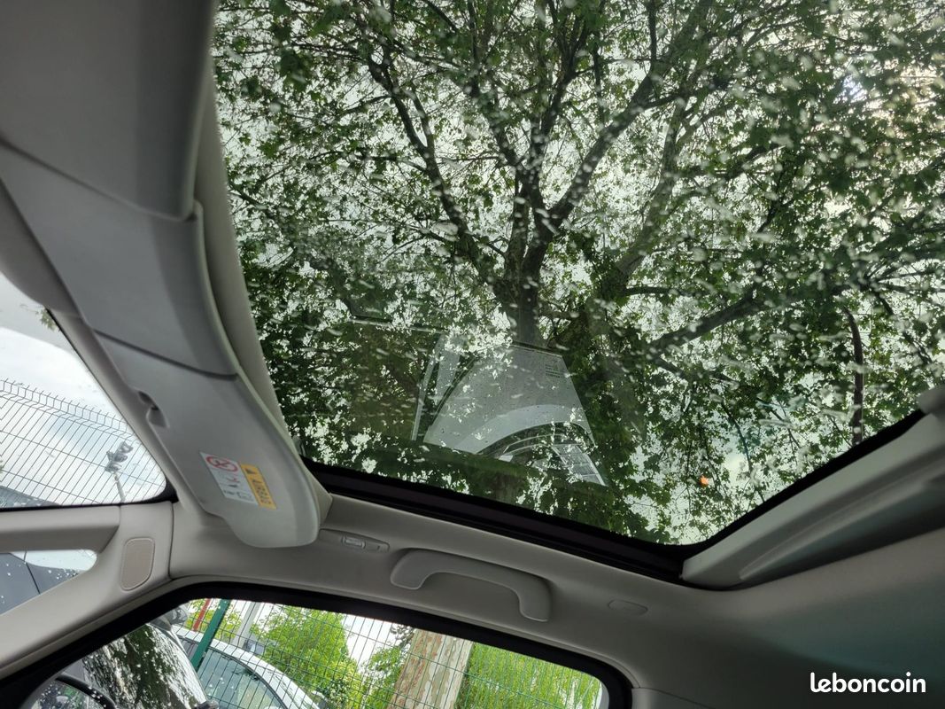RENAULT ESPACE V dCi 160 Twin Turbo Initiale Paris EDC/GPS/CUIR/CAMERA (image 17)