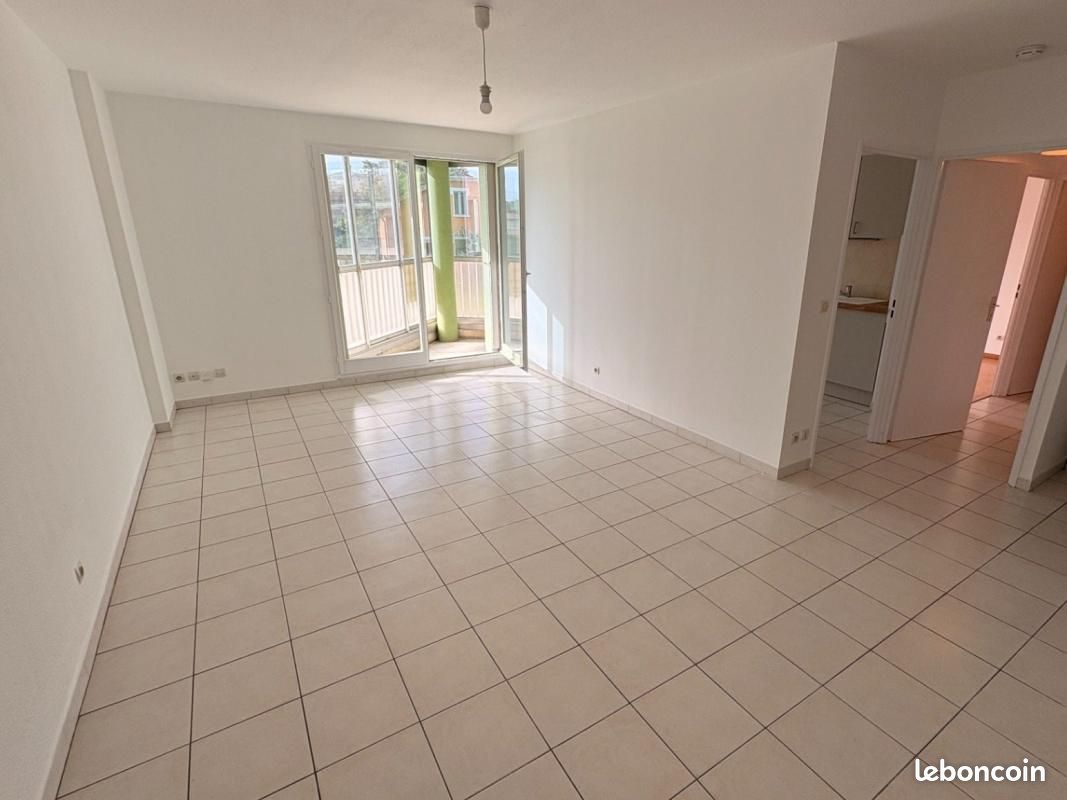 Appartement 2 pièces 52 m² · à Romans-sur-Isère · 52 m² · 550 €