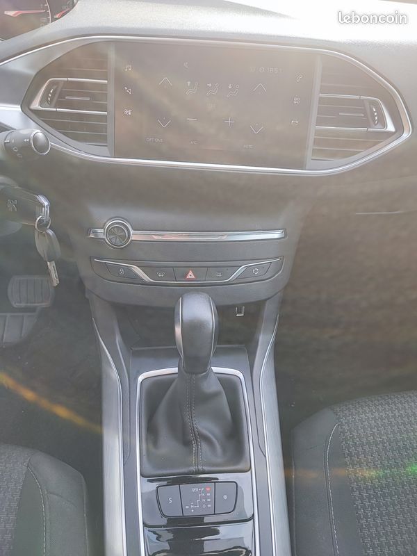 Peugeot 308 HDi 130 première main garantie + carte grise offerte (image 5)