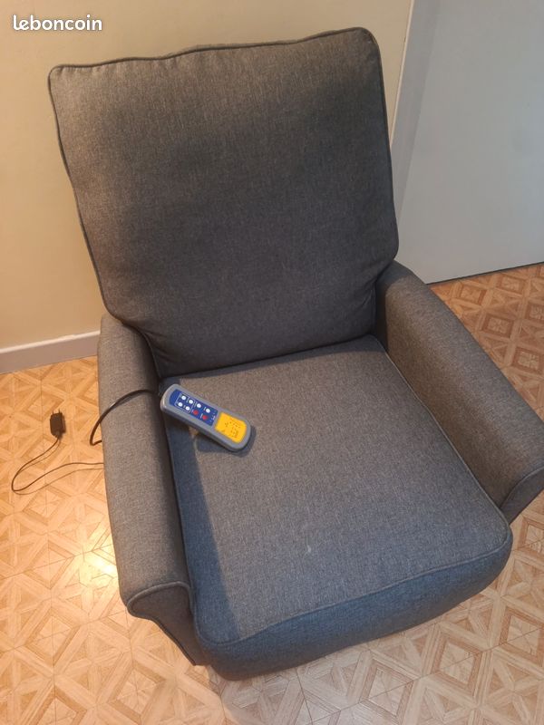 Fauteuil massant (image 1)