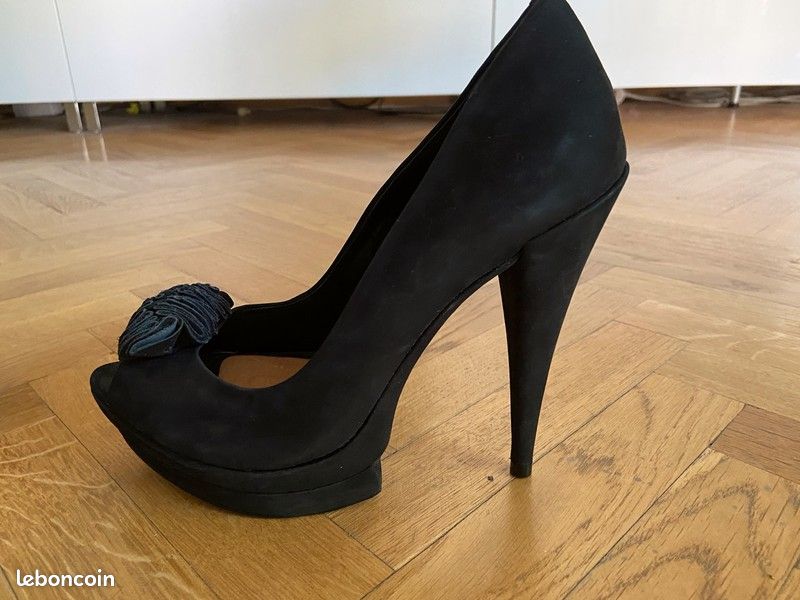 Escarpins noir Studio André daim neuf Chaussures