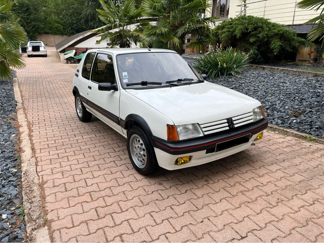 Annonce Peugeot 205 gti 115 1991 ESSENCE occasion - Latresne