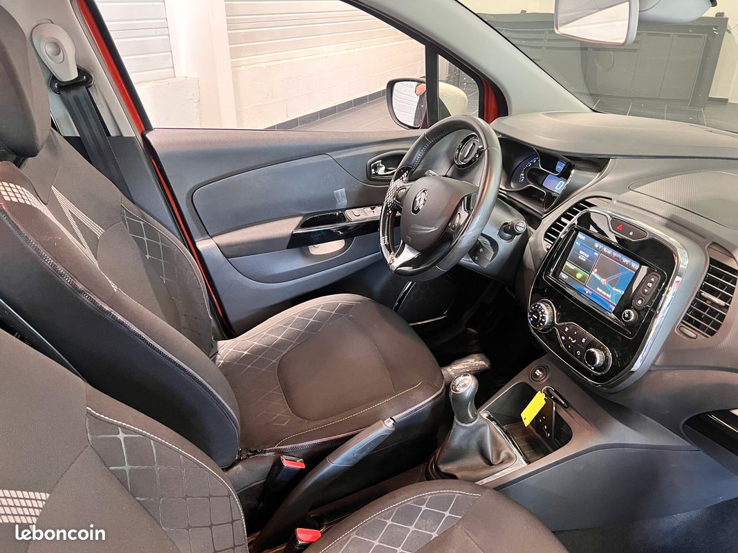 RENAULT CAPTUR 0,9 TCE 90cv INTENS (image 3)