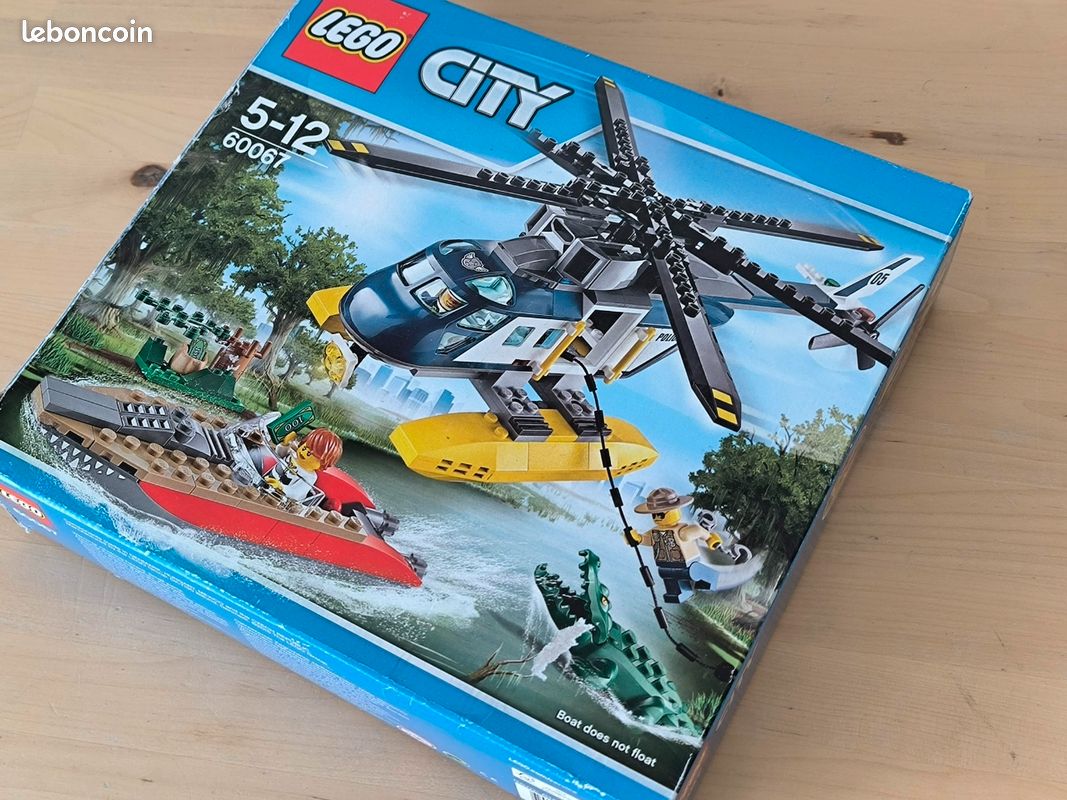 Lego 60067 La poursuite en hélicoptère + bateau + crocodile (image 8)
