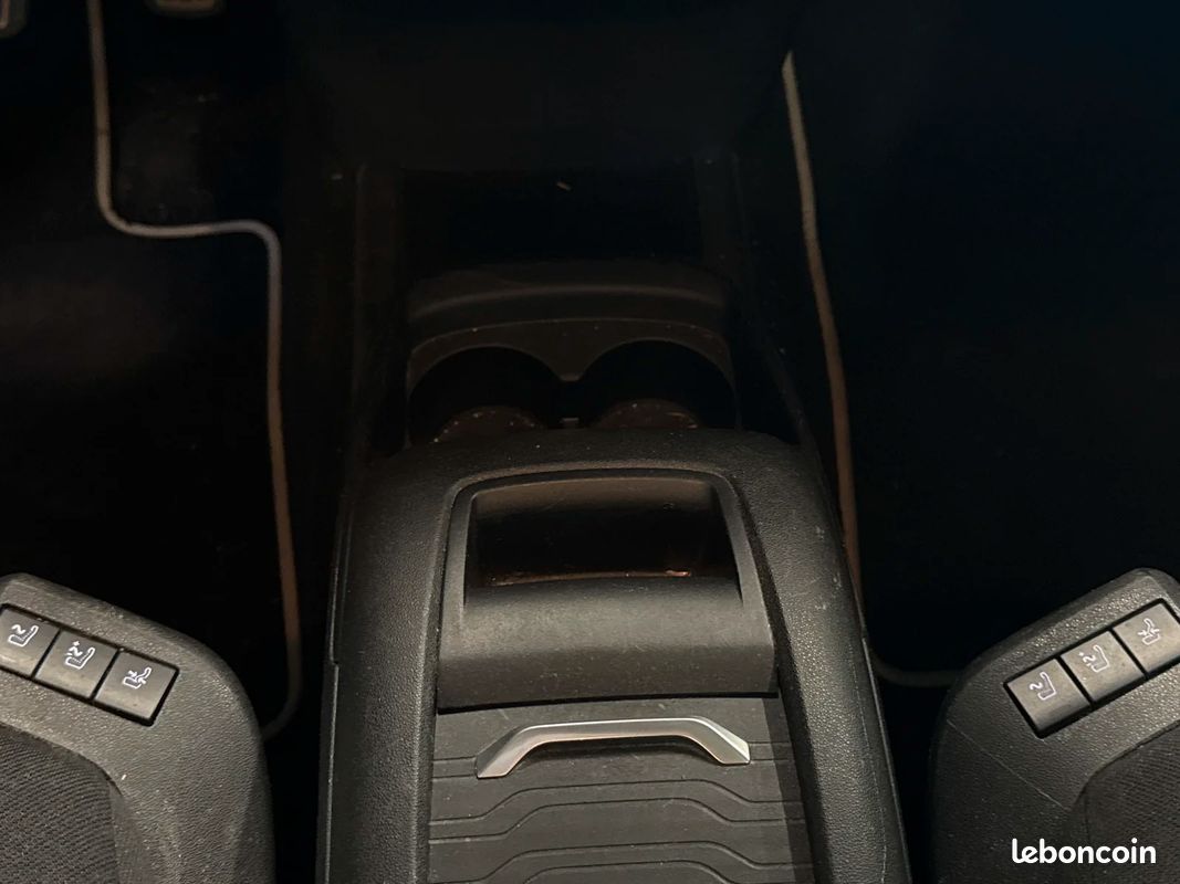 Citroën C4 SPACETOURER Feel / VEHICULE FRANCAIS (image 26)