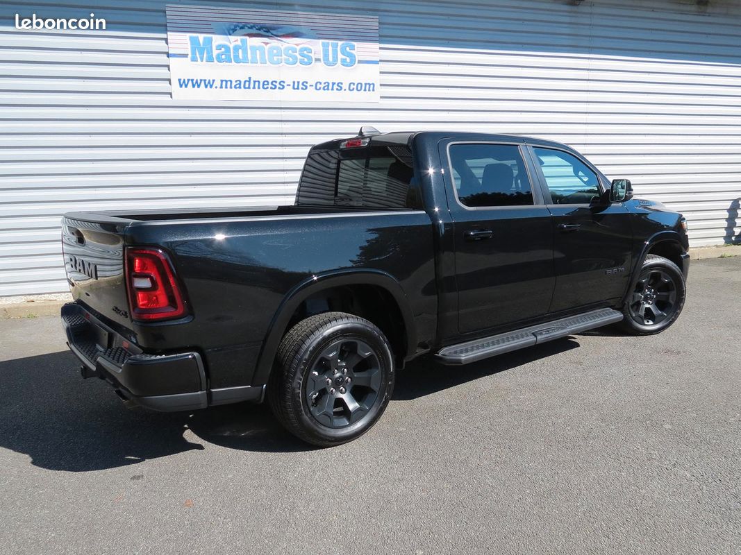 Dodge Ram 1500 Big Horn 4x4 2026 (image 2)