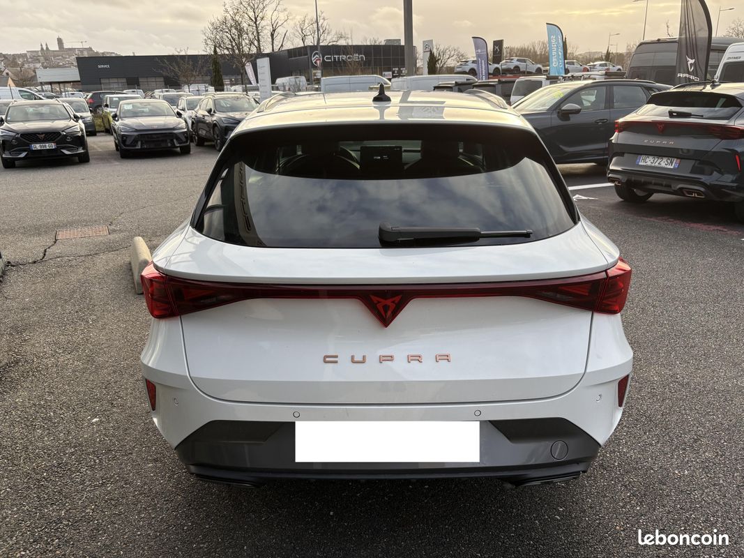 CUPRA Leon Sportstourer 2.0 TDI 150 ch DSG7 V (image 2)