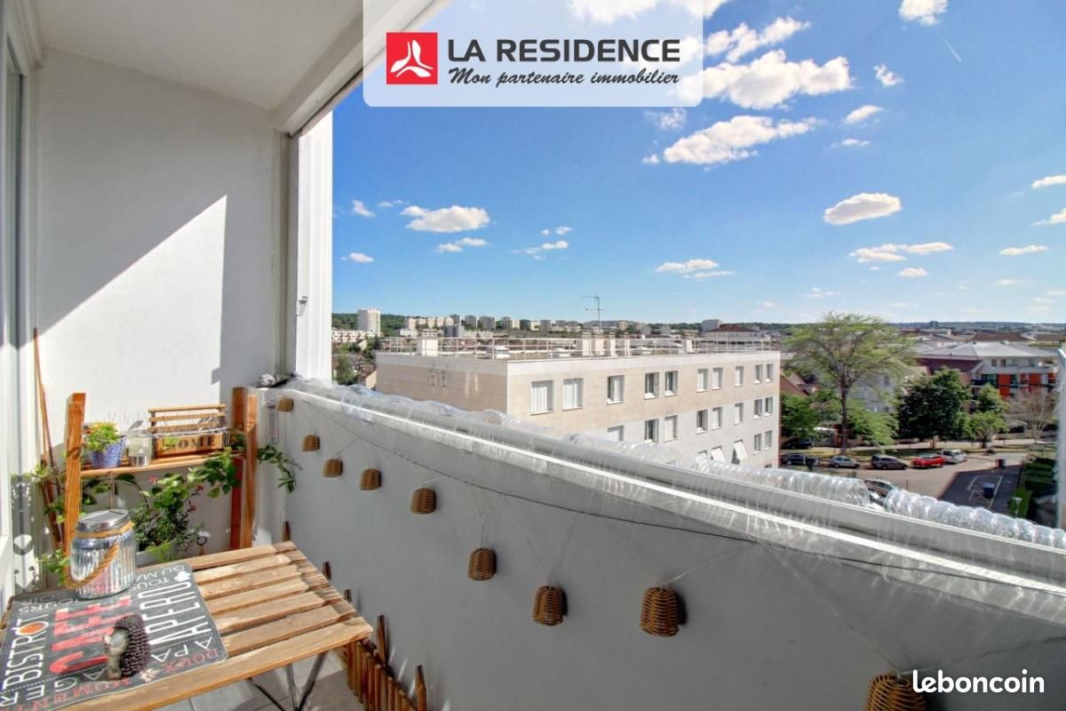 Appartement 3 pièces 60 m² · à Poissy · 60 m² · 210 000 €