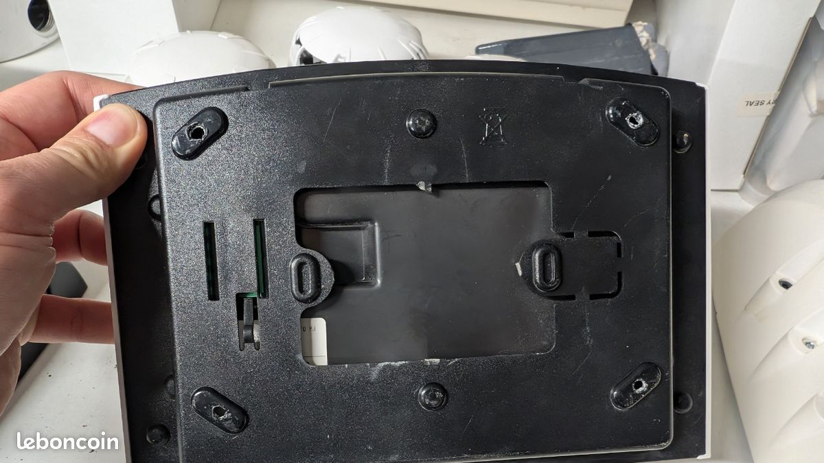 Clavier extérieur avec lecteur de badges RW132KL1P pour système d'alarme Risco ou sedea