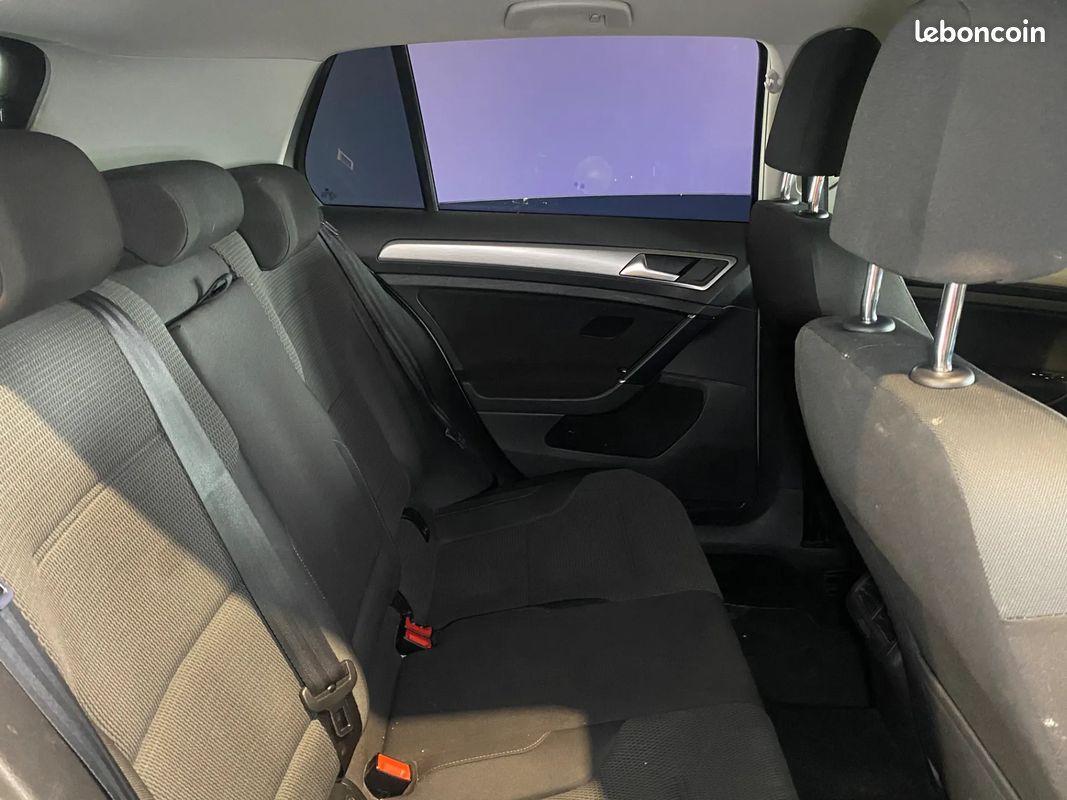 VOLKSWAGEN Golf 1.4 140ch Confortline - Radar de recul - Bluetooth (image 28)