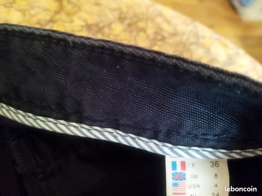 Joli short bleu marine, Saint James, taille 36, toile épaisse, parfait état (image 4)